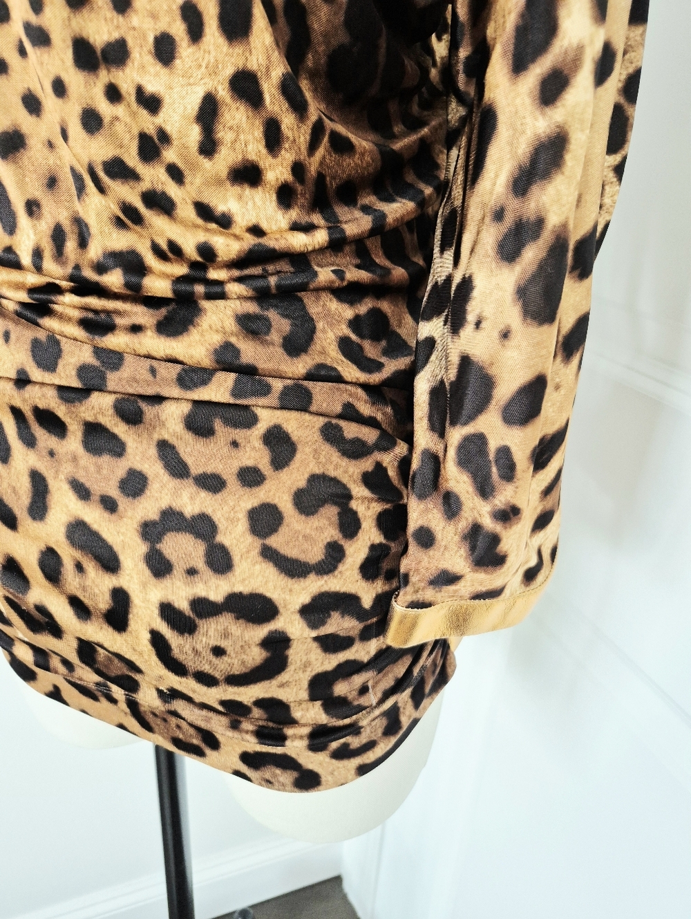 Vtg 90s D&G Leopard Rose Gold Leather Trim 3/4 Flared Slv Tunic Top Luxury Retro - Picture 6 of 11